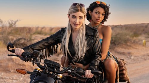 Fast & Easy Riders – Natalie Mars & Lola Morena